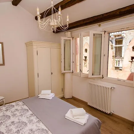 Grimaldi Ca Del Moro Apartmán *