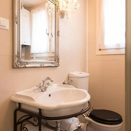 Grimaldi Ca Del Moro * Venise